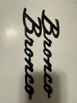 Bronco Classic Script Fender Badge Kit - Gloss Black