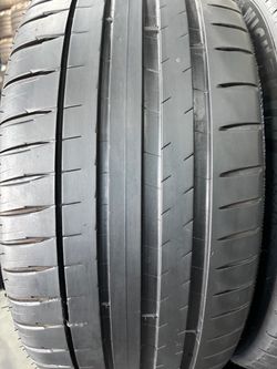 Michelin-235/45/18