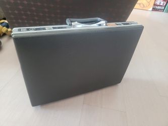 Samsonite hardshell attaché case  briefcase.
