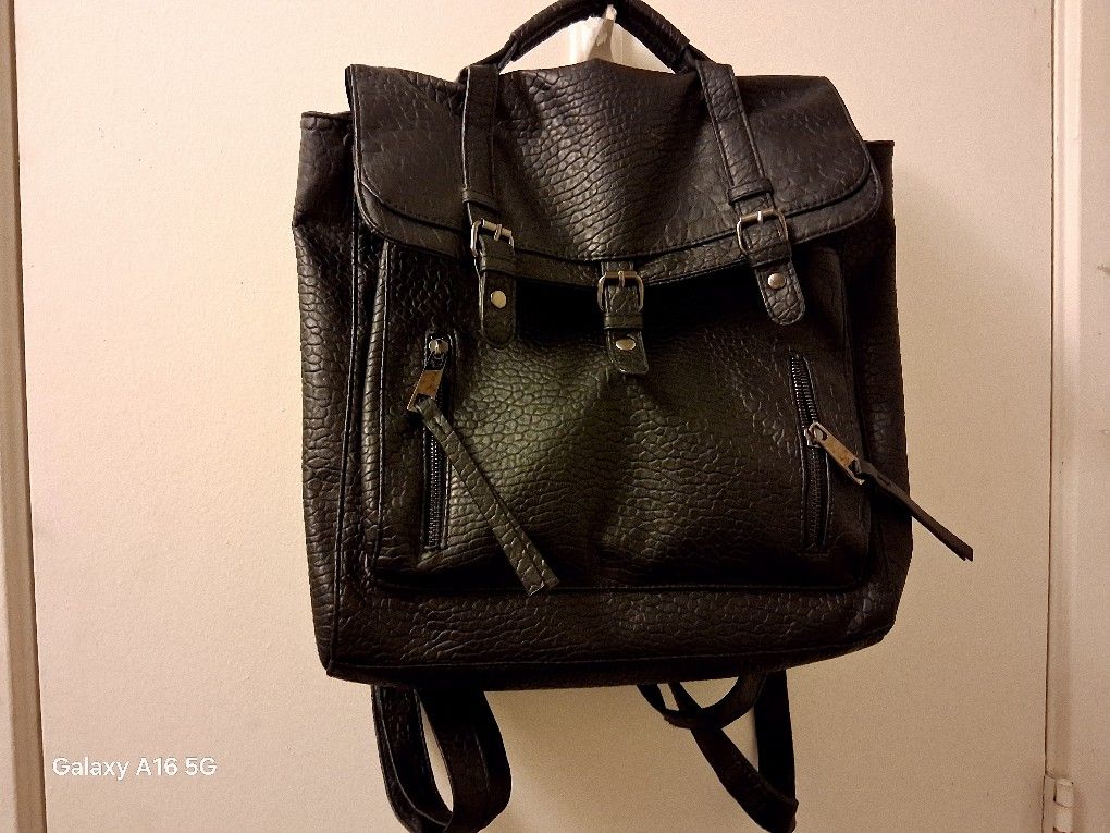 Black  Messenger Bag
