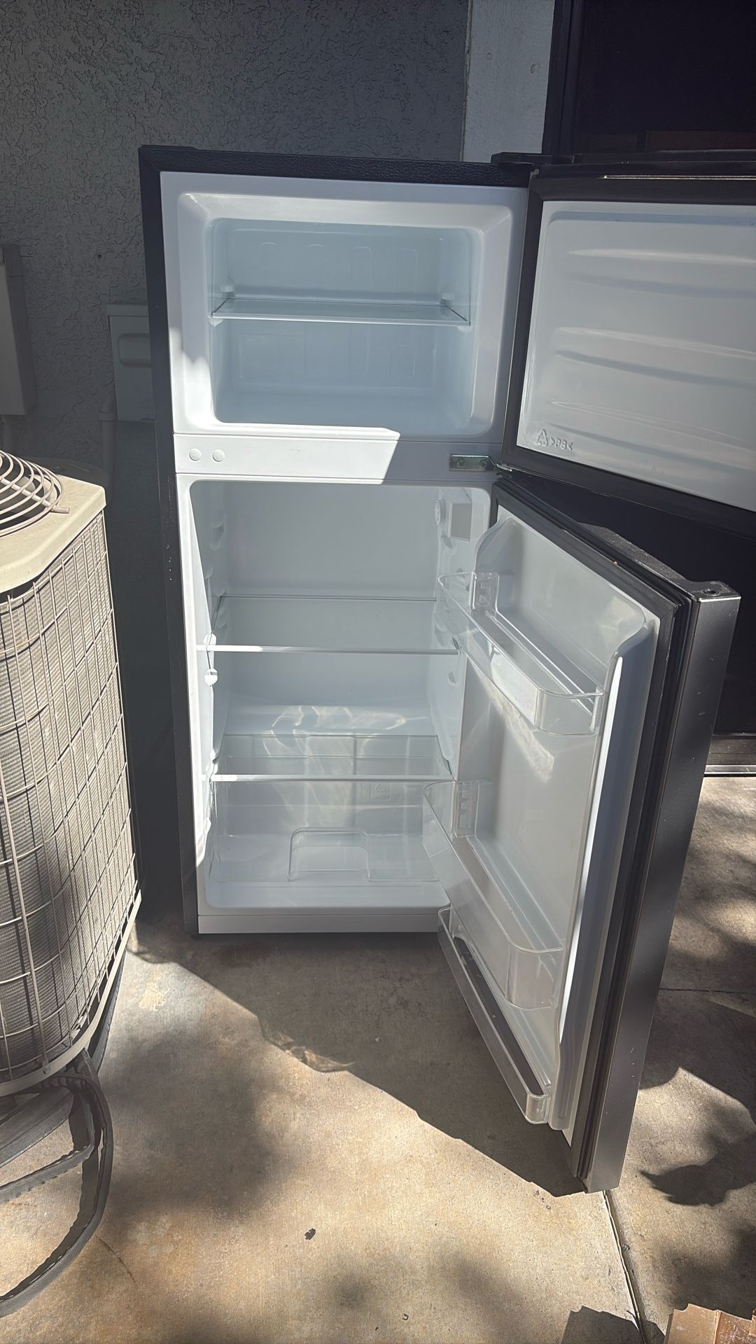 7.5 cu.ft refrigerator/freezer