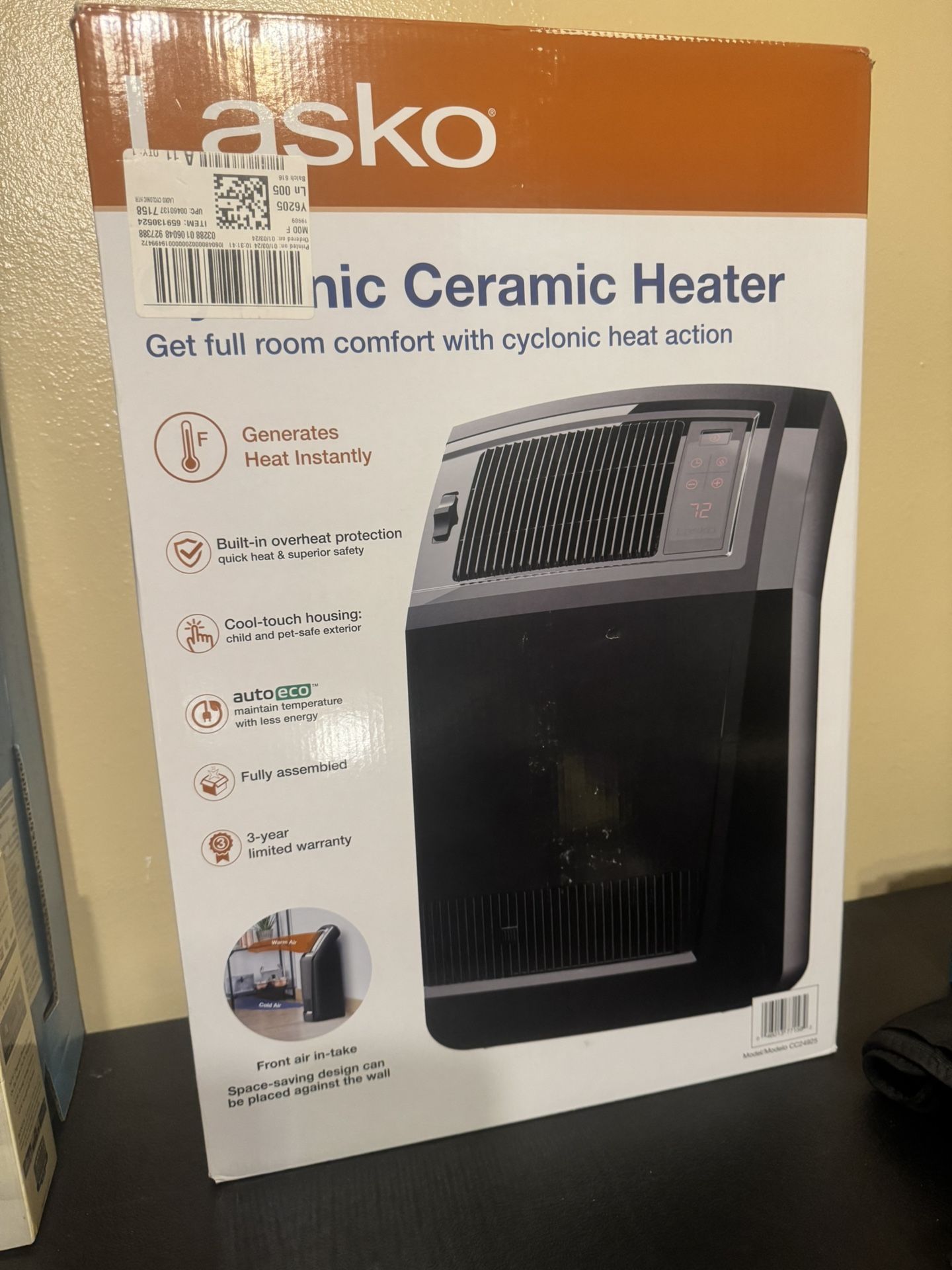 NEW Lasko Electric Ceramic Heater
