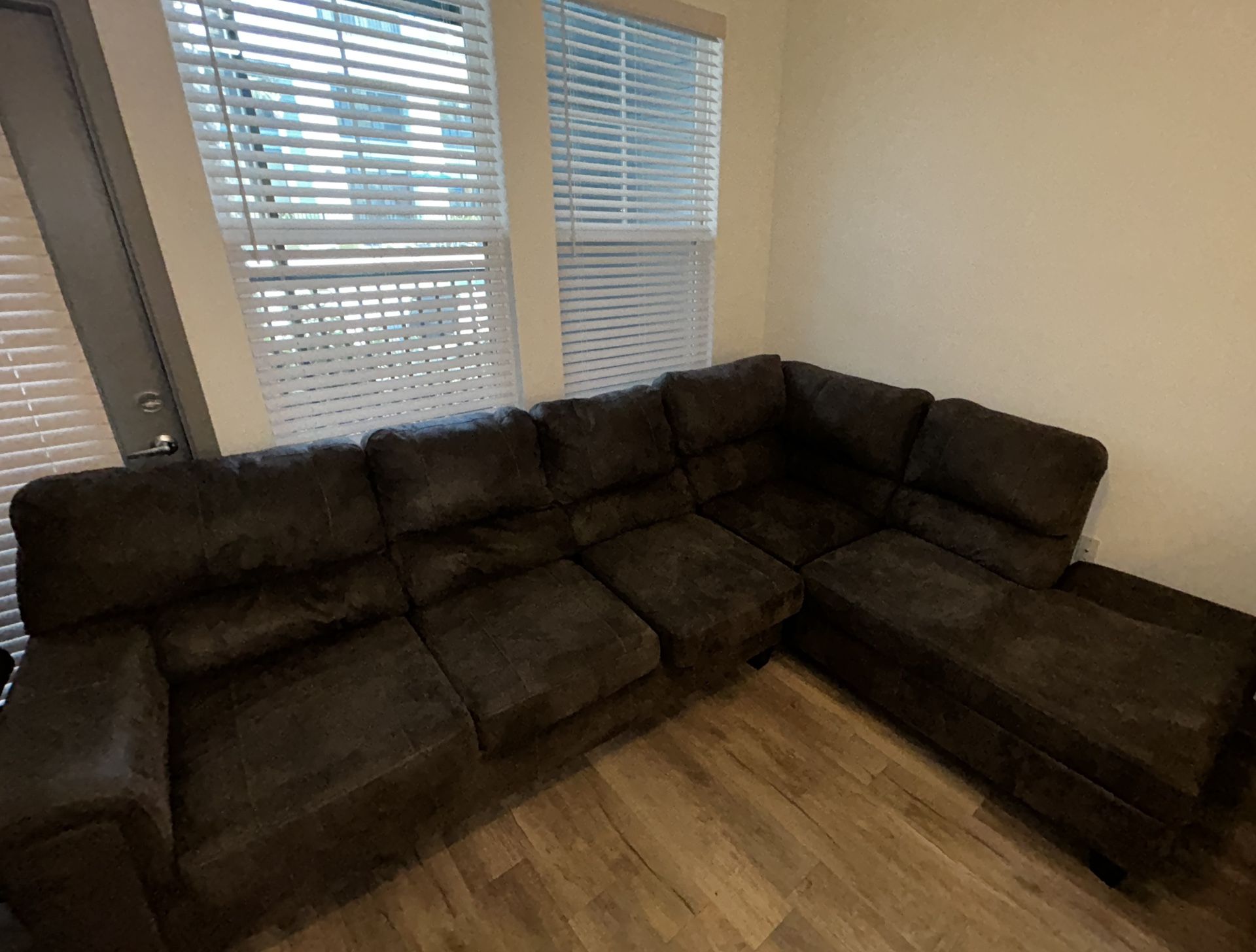 L- Shaped sectional