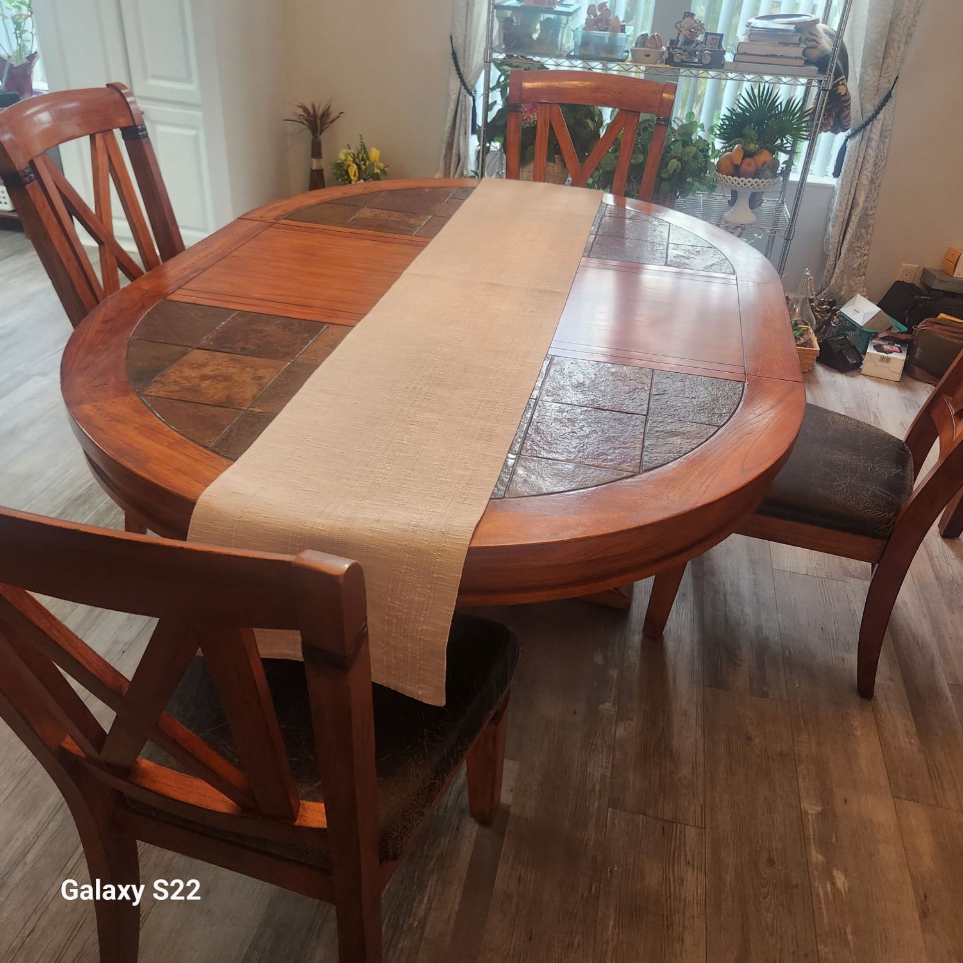Pending pick up Dining room table with five chairs