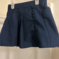 Girls size 6 school uniform skirt