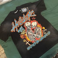 Men’s Size Large Hellstar Shirt 