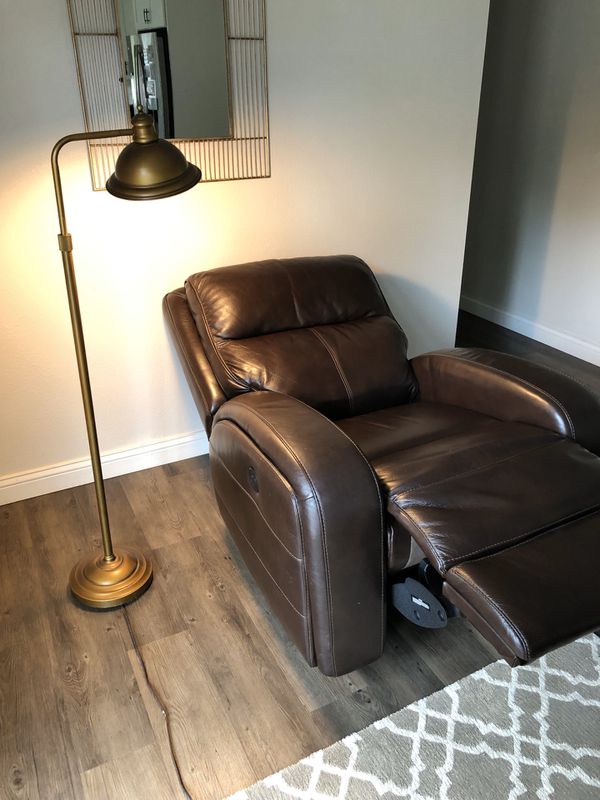 Leather Power Recliner for Sale in Seattle, WA - OfferUp