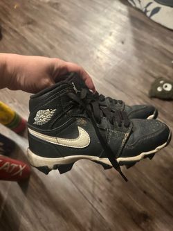 Jordan size 1 1/2 baseball cleats