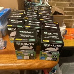 Maxlite bulb 100w  13 boxes $4 each or $50 for all 13