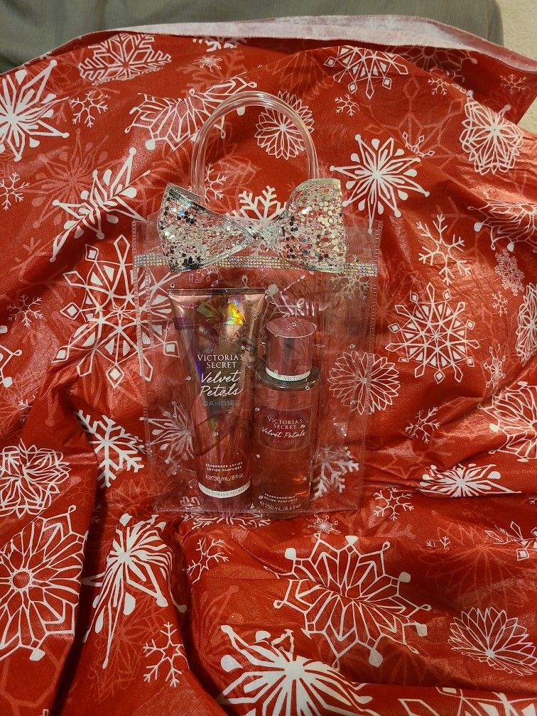 Victoria's Secret Velvet Petals CANDIED