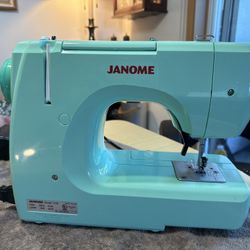 Janome Hello Kitty Sewing Machine Model 11706 W/ Cord And Pedal.