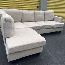 FREE DELIVERY- Sectional Couch