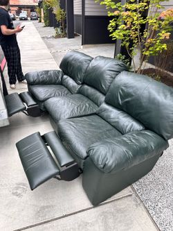1216 N172nnd Shoreline. Yard Sale Prices to sell!  Sun 7/12th 9am- 1pm