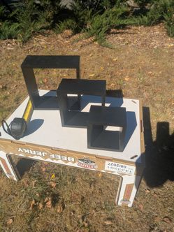 Nesting shelves