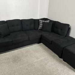 Sectional Couches 