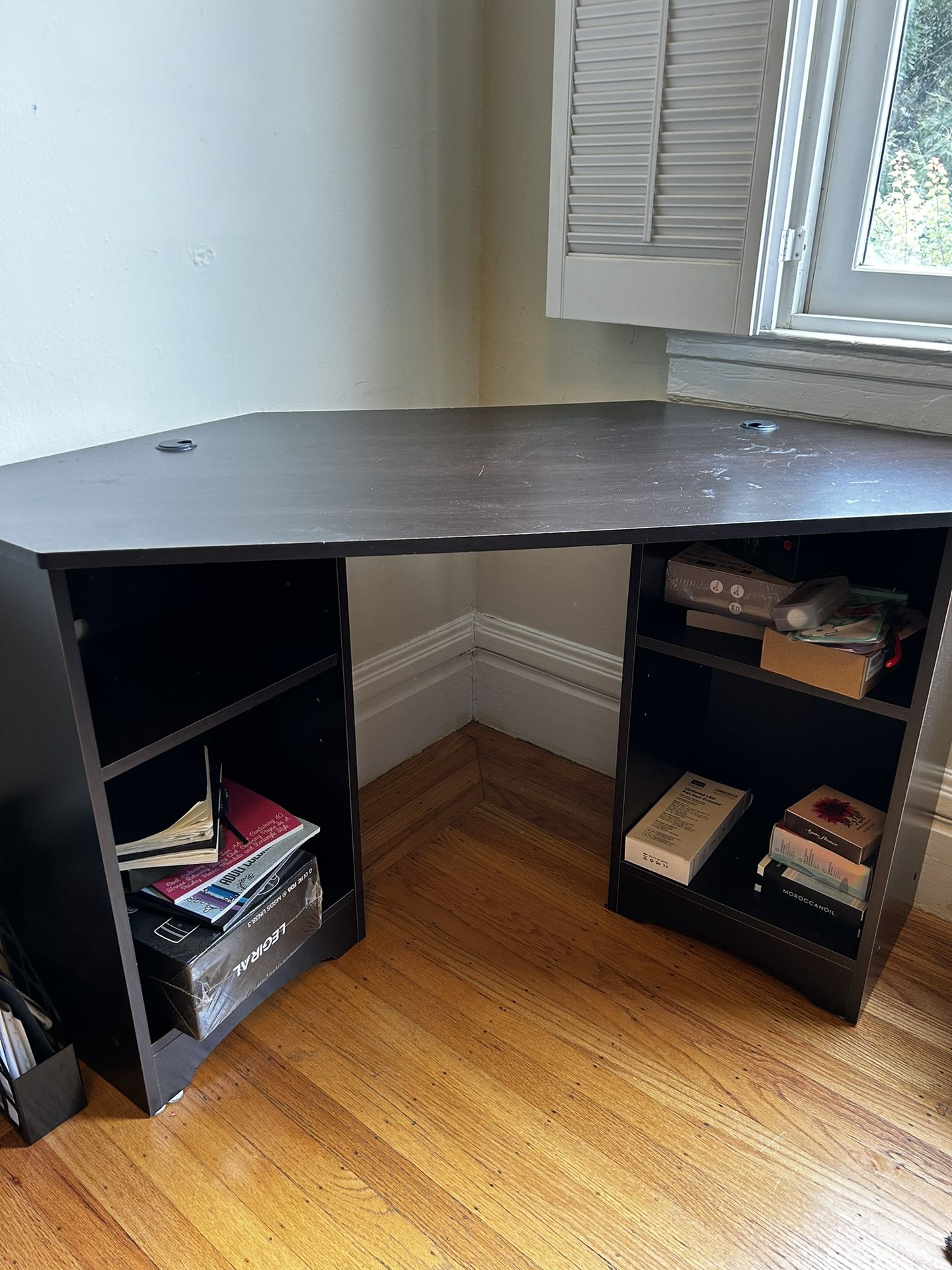 Corner Desk