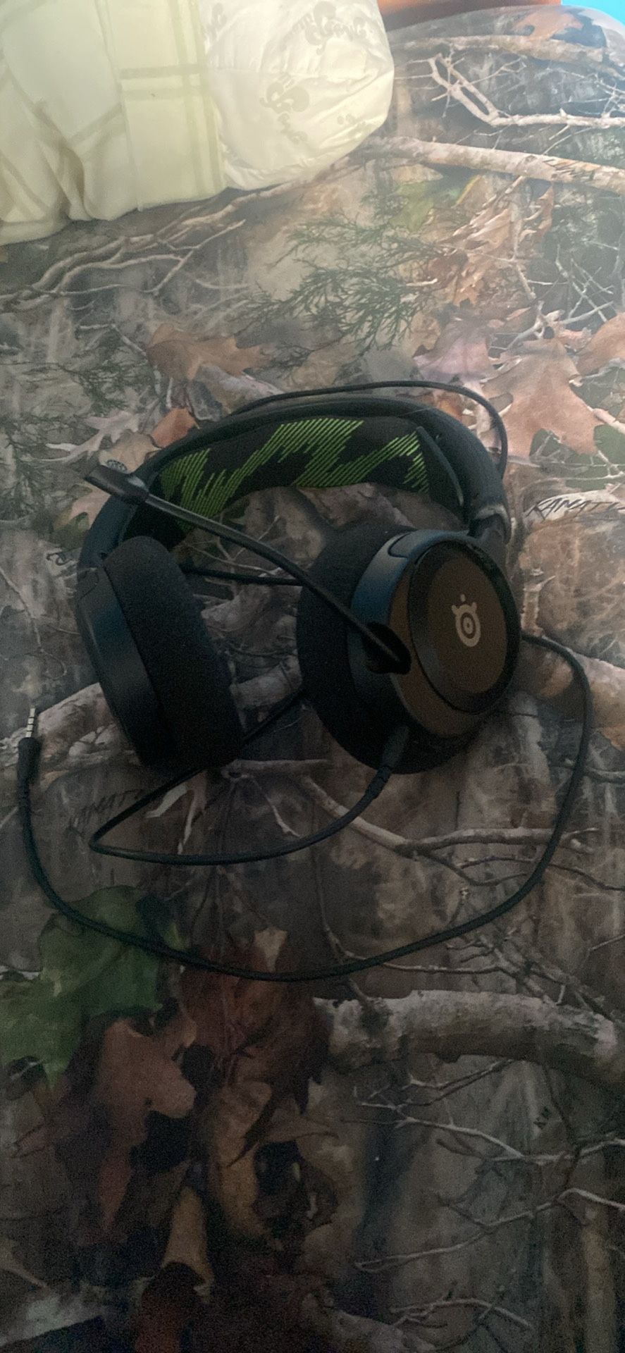 Steel Series Headphones