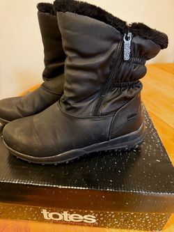 Women’s snow boots