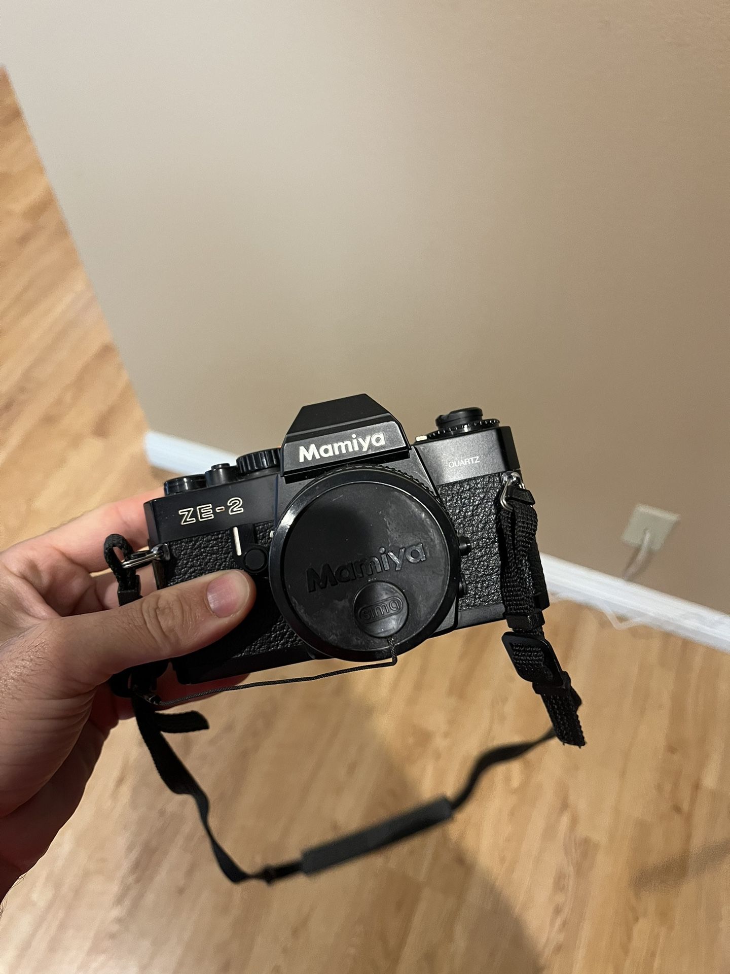 Mamiya Ze-2 35mm Film Camera