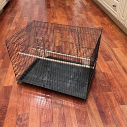Bird cage in good condition.
