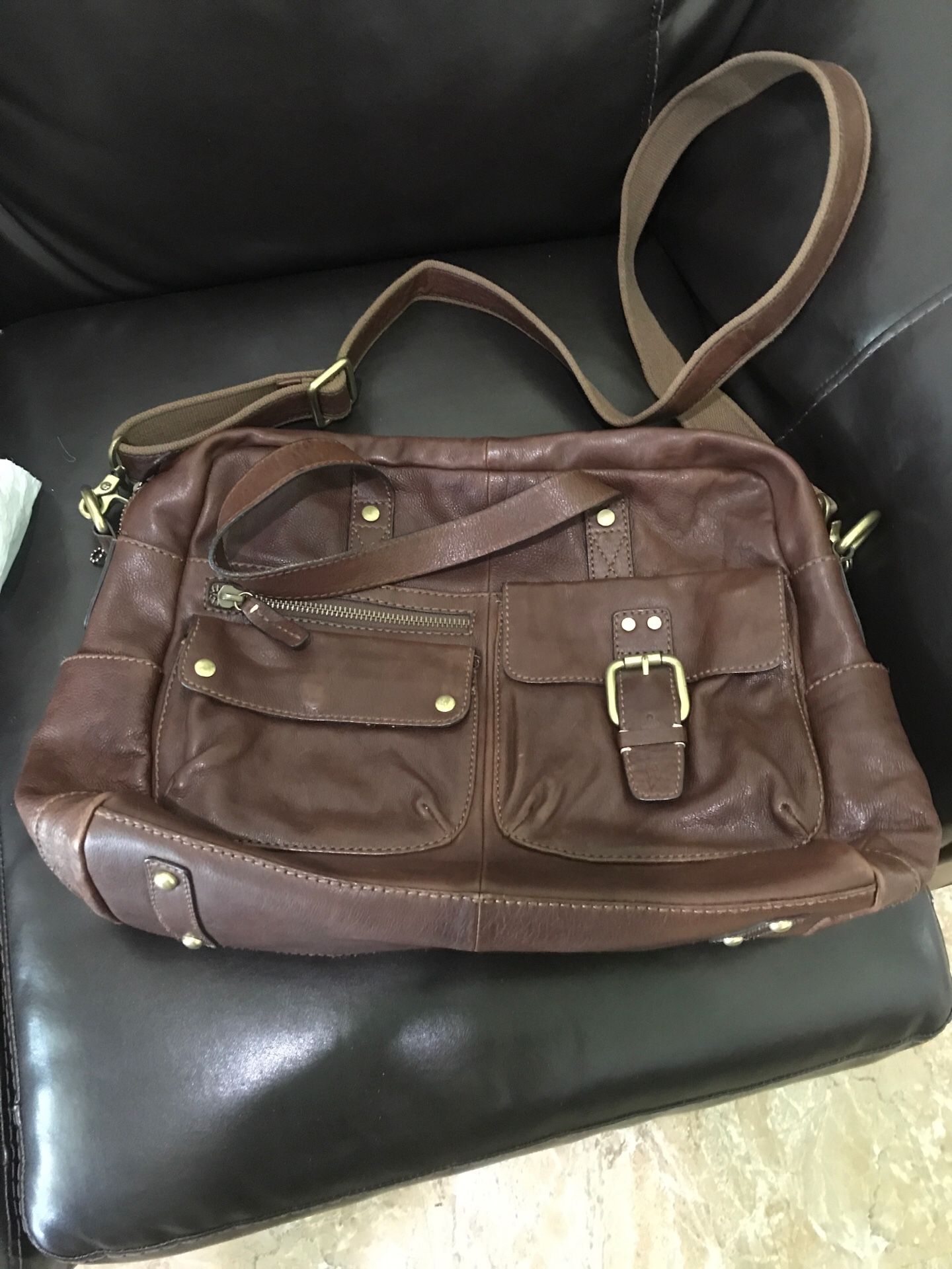 Fossil office bag