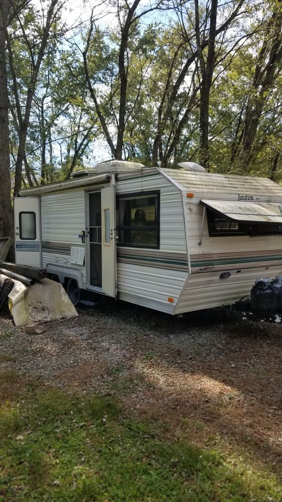 1990 Layton Camper