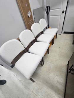 Set of 4 White Boucle Dining Chairs