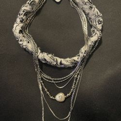 necklace 