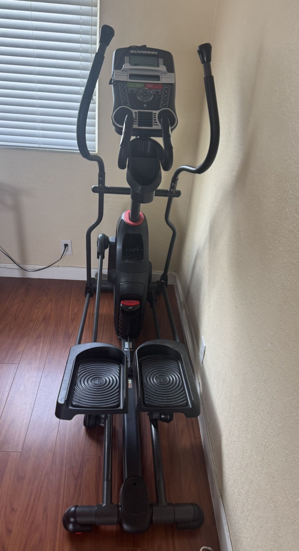 Schwinn 430 Elliptical