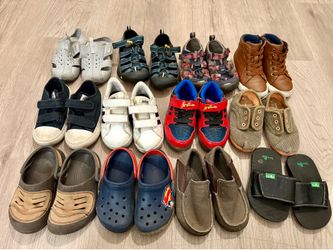 12 Pairs of Boys Toddler Shoes Crocs Nike water shoes Toms sizes 6-9