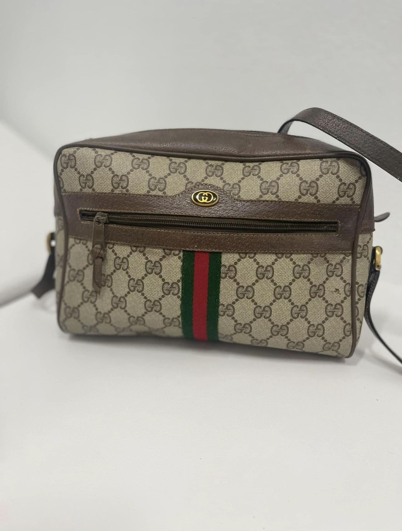 used Gucci handbag