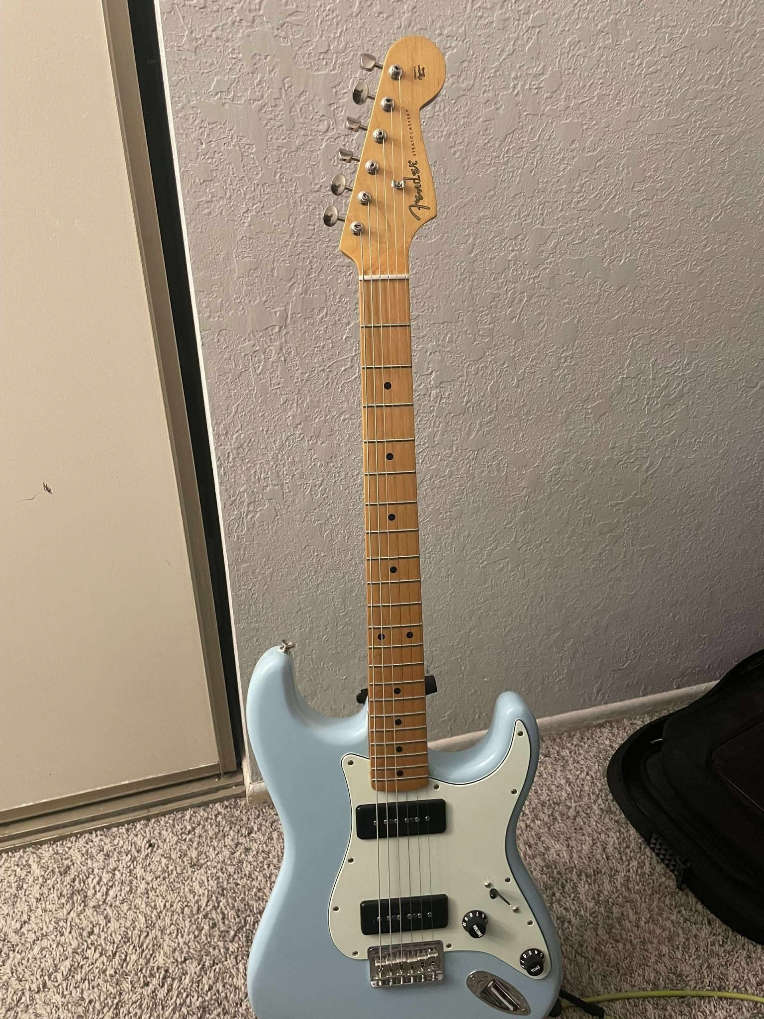 Fender Noventa Stratocaster