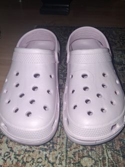 GIRLS CROCS
