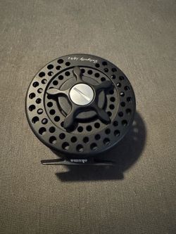 Okuma fly fishing reel. New. 8/9 wt.