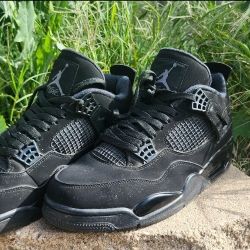 Jordan 4 Black Cats (10)