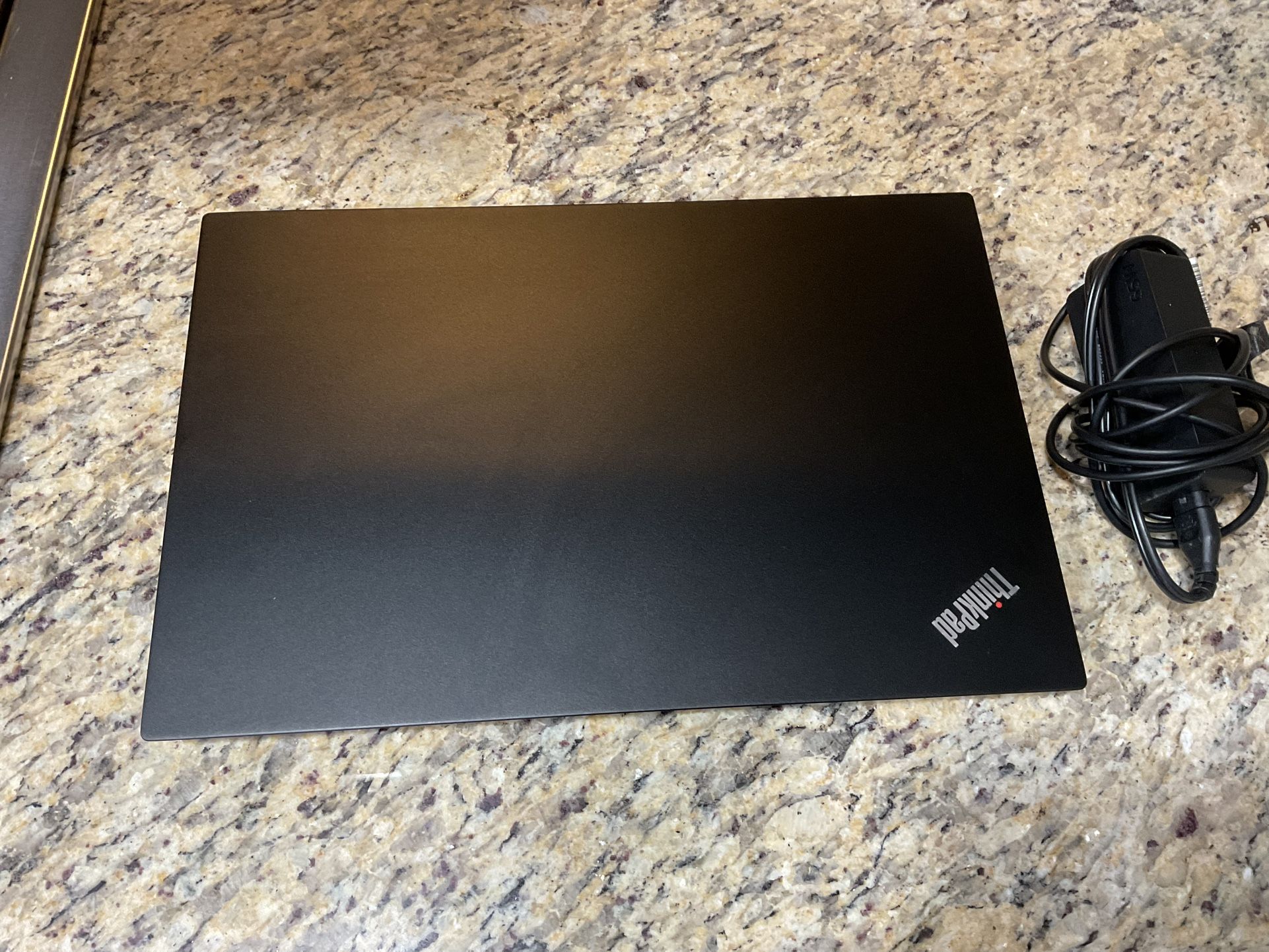 Lenovo Thinkpad E15 20RD002RUS 15.6” Notebook i7-10510u / 16GB RAM / 500gb SSD / Windows 11