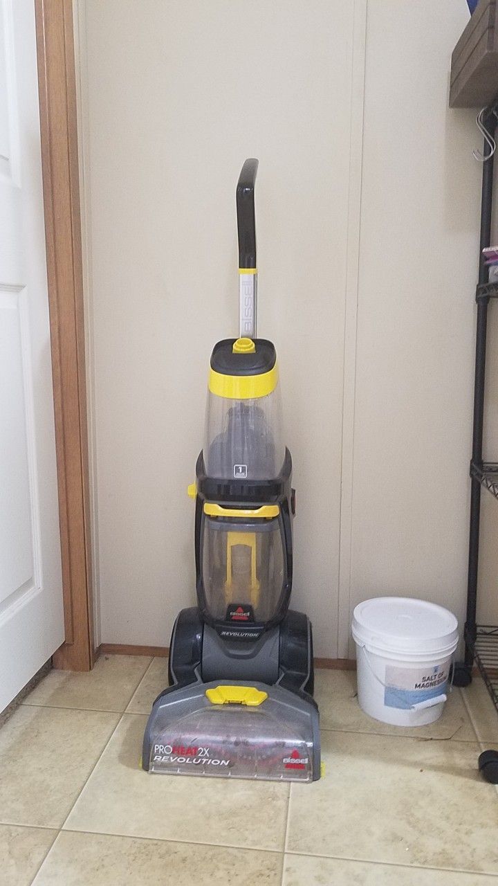 Bissell ProHeat 2X Revolution Pet Carpet Cleane