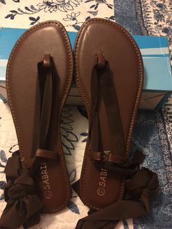 Sabrina lace up new in box