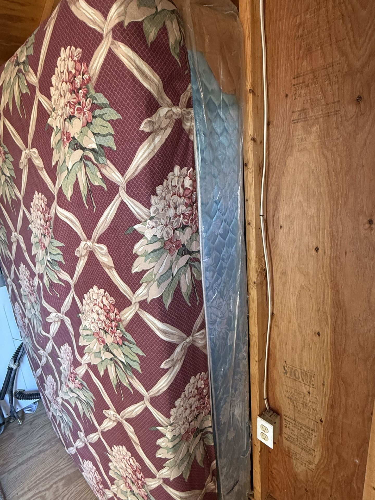 Full Size Mattress And Boxspring