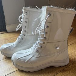 Ugg Snow Boots 