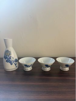vintage Kiku-Masamune Japanese porcelain sake set
