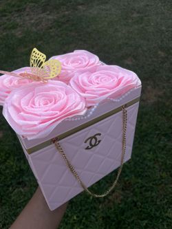 Floral bag arrangement