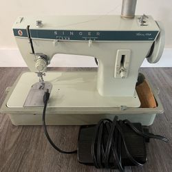 Singer Fashion Mate Sewing Machine