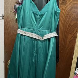 Women’s Size 5 Green A-line Dress