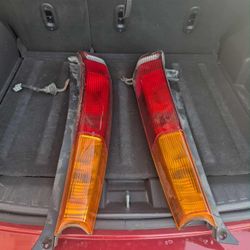 ✅️ 2002 To 2006 Honda CR-V Taillight Set Both Left And Right OEM $100