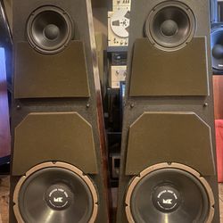 Beautiful pair of M and K tower speakers very rare