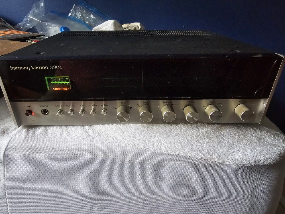 Harman Kardon 330c