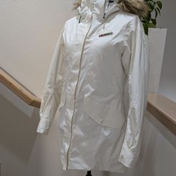 EUC Helly Hansen Women's Primaloft Warmcore Parka - Medium