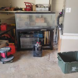 Comes With 30 Gallon Tank And Aquarium Filter Pump 