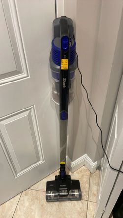 SHARK Vacuum